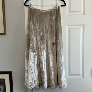 House of Harlow 1960 elegant Velvet Cream Skirt